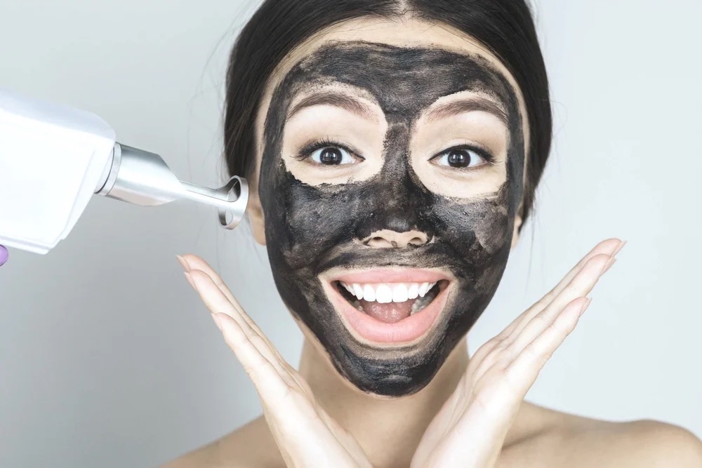Carbon peel china doll facial